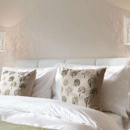Hurtwood Hotel Peaslake Экстерьер фото