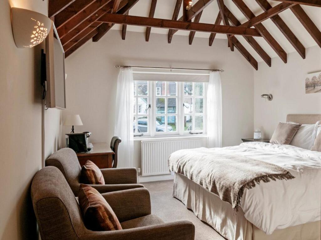 Hurtwood Hotel Peaslake Экстерьер фото