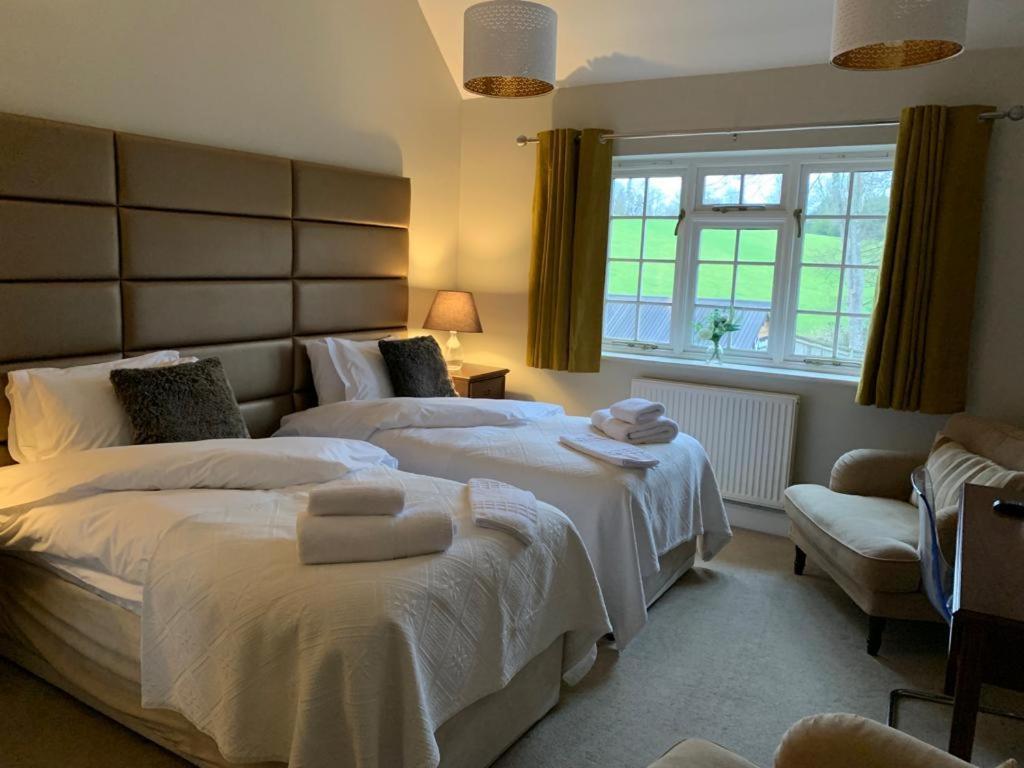 Hurtwood Hotel Peaslake Экстерьер фото