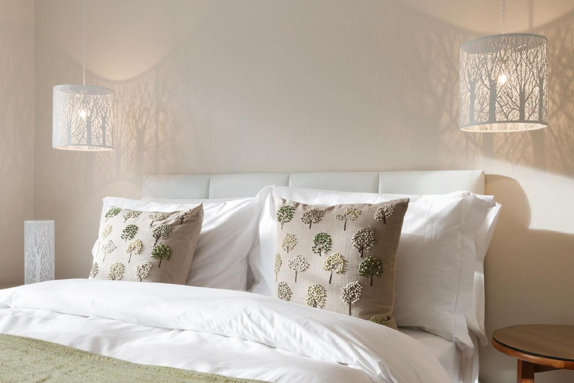 Hurtwood Hotel Peaslake Экстерьер фото