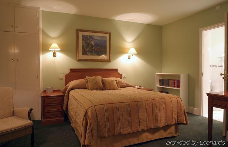 Hurtwood Hotel Peaslake Номер фото